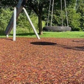 Red Rubber Mulch