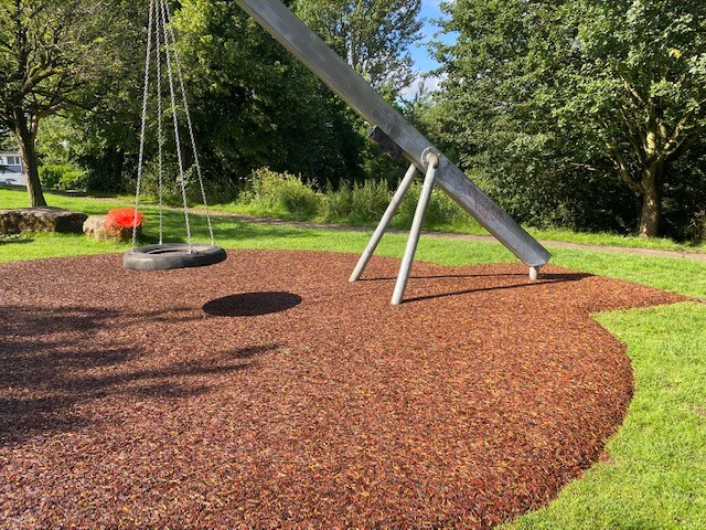 Rubber Jungle Mulch Safety Surfacing under tyre swing