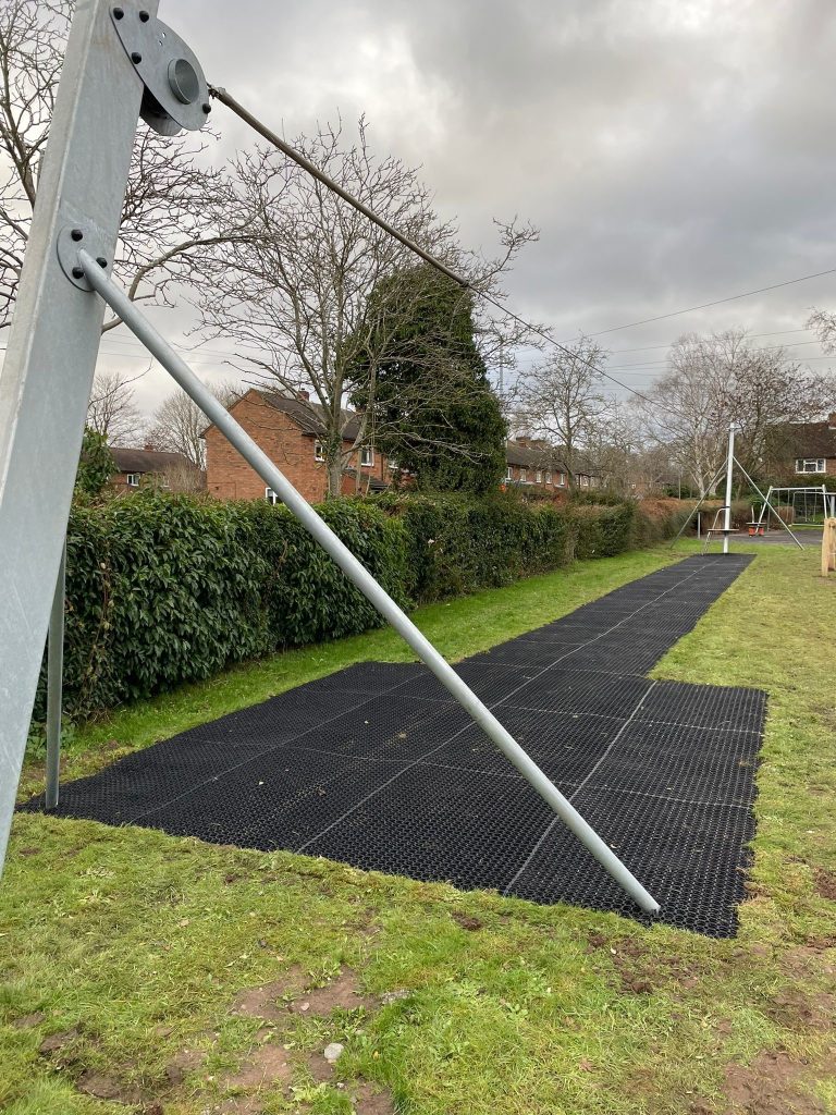 Rubber Grass Mats under Zipline