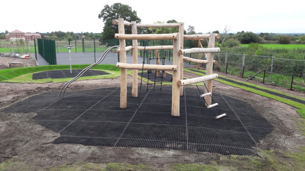 3rd step of SmartPlay installation with additional soil layer for extra protection