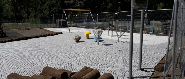 smartplay advanced shockpad underneath large playground