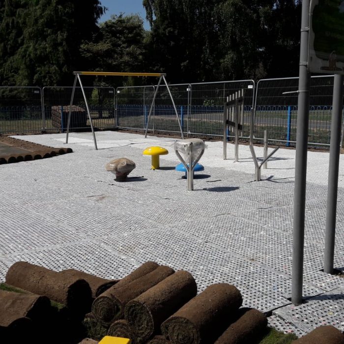 smartplay advanced shockpad underneath large playground