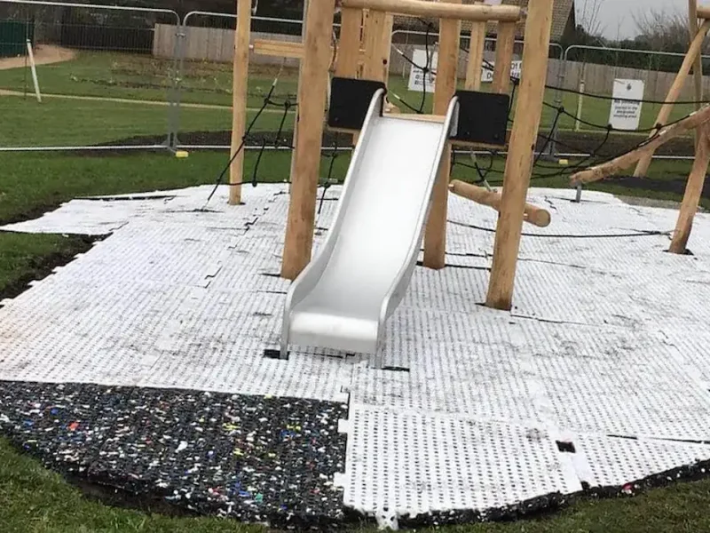 SmartPlay installation below multiplay slide for improved CFH protection