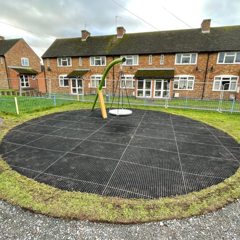 EcoSmart grass mats under nest swing