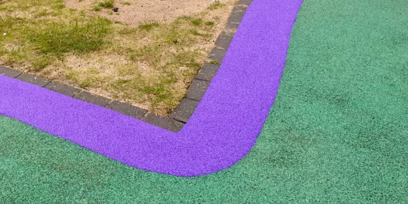 Purple EPDM rubber edge strip to protect receding wet pour rubber